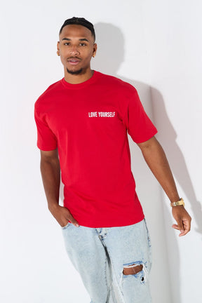 T-shirt rouge "love yourself"